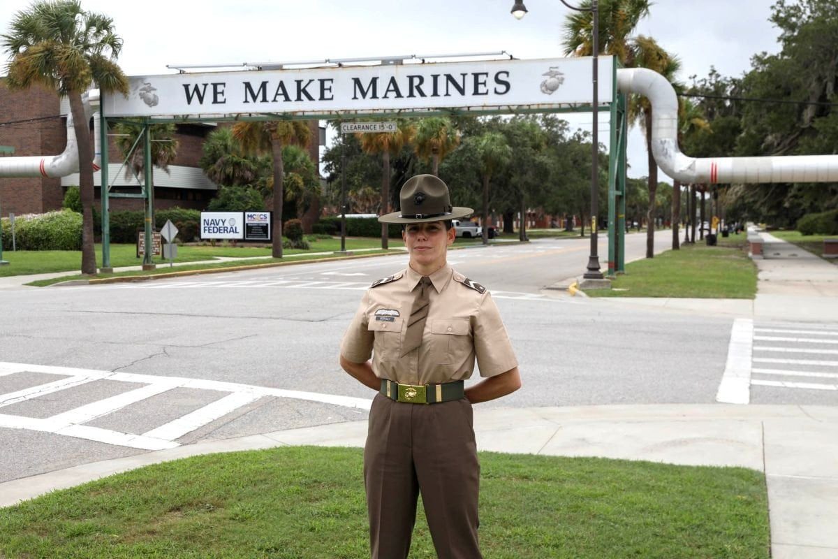 Hungarian Soldier Makes History at U.S. Marines' Toughest School