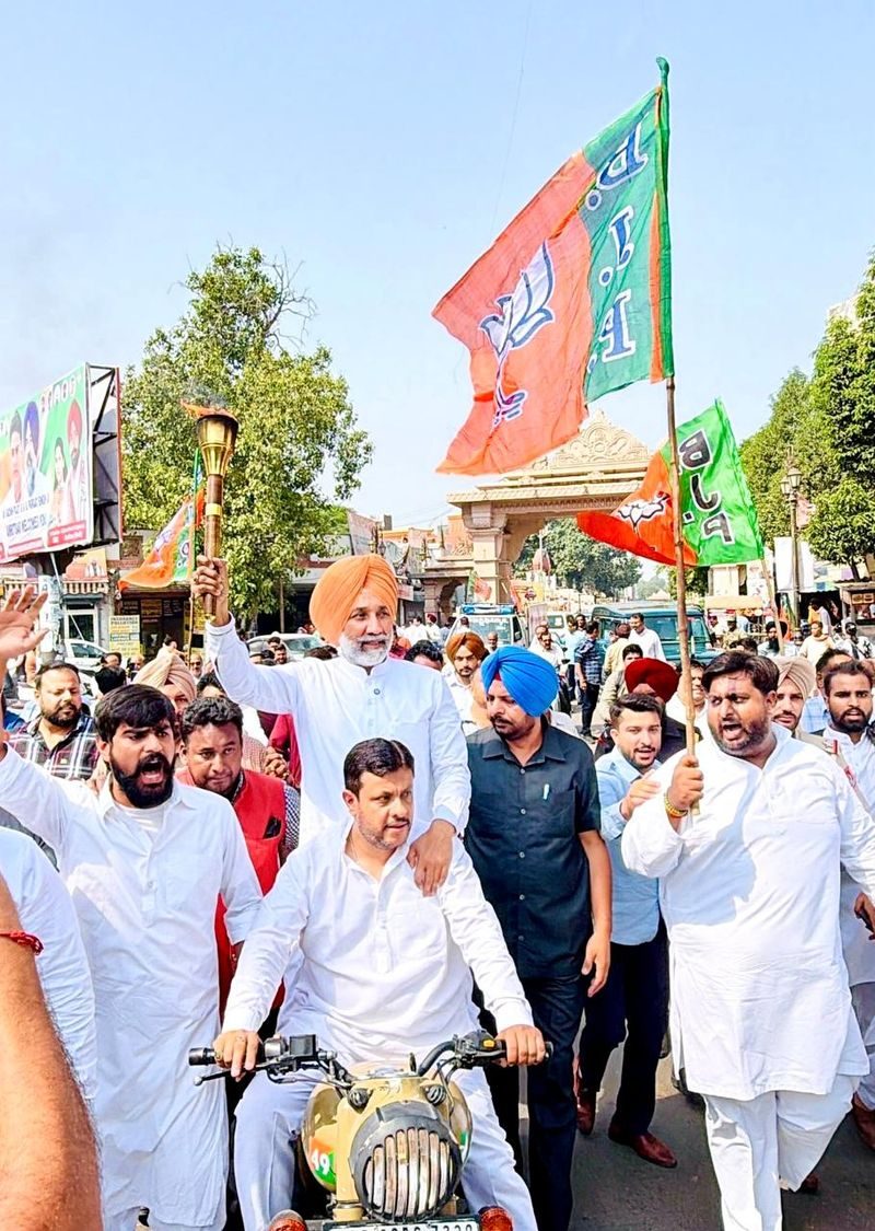Amritsar: BJP steps up heat on AAP govt over 'cash for postings' - The Tribune