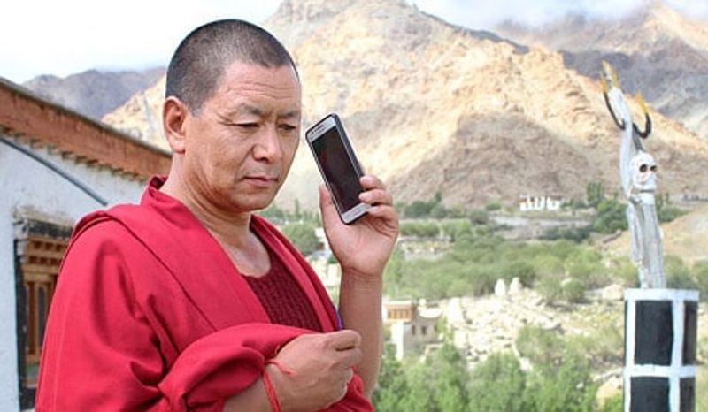 Ladakh's Mobile Connectivity Needs a Fresh Look: Time to Rethink Prepaid SIM Restrictions