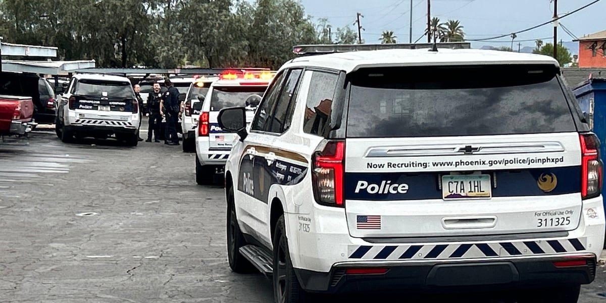 Man allegedly armed with gun, knife shot and killed by Phoenix police