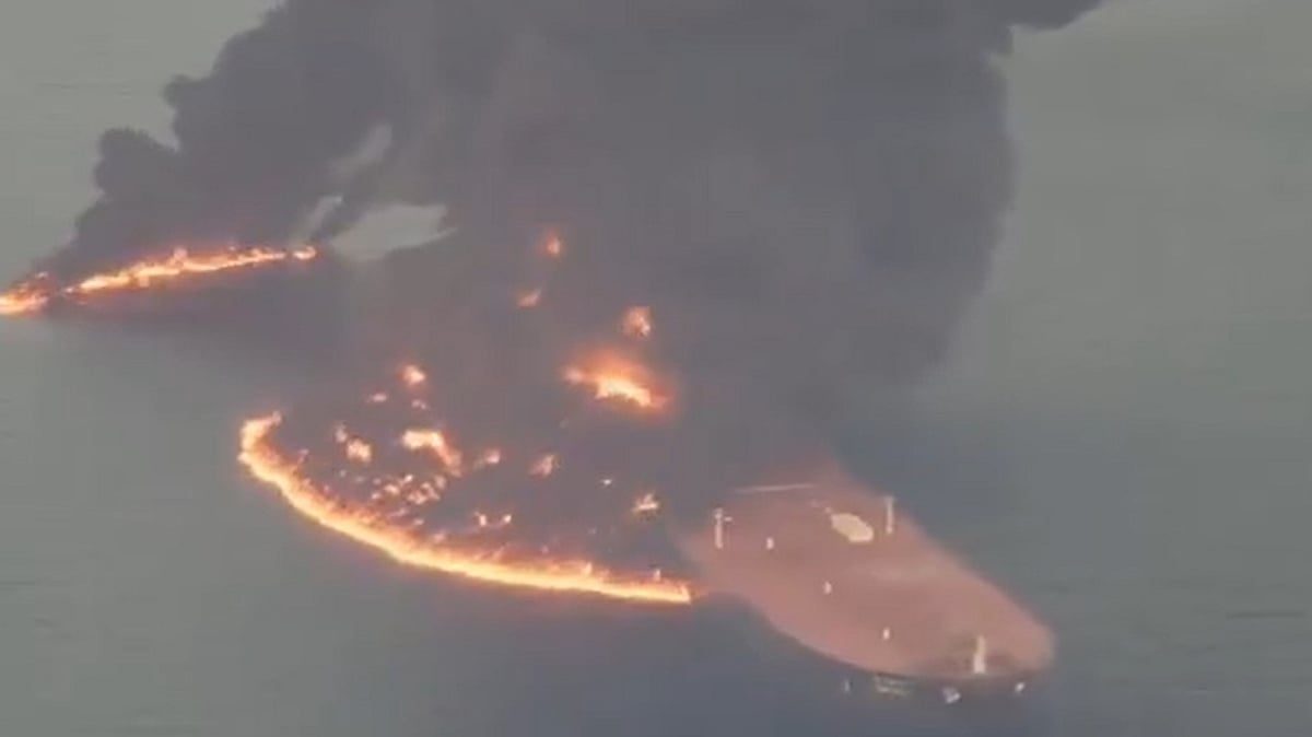 Iran Claims Supertanker Hit Naval Mines In Strait Of Hormuz, Warns Ships Against Using Unauthorised Routes