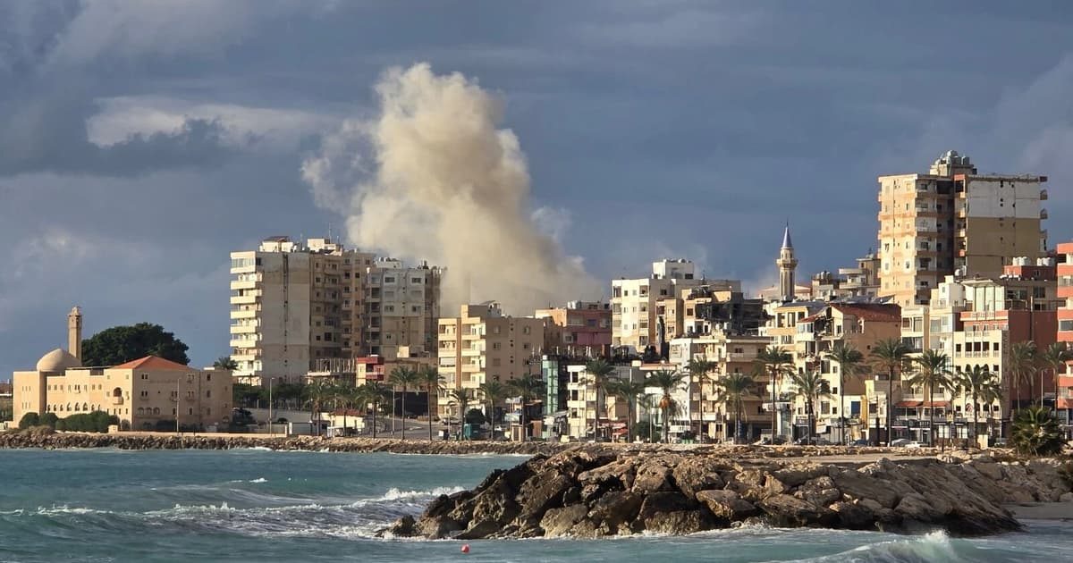 Israeli army renews airstrikes in Southern Lebanon despite US deal