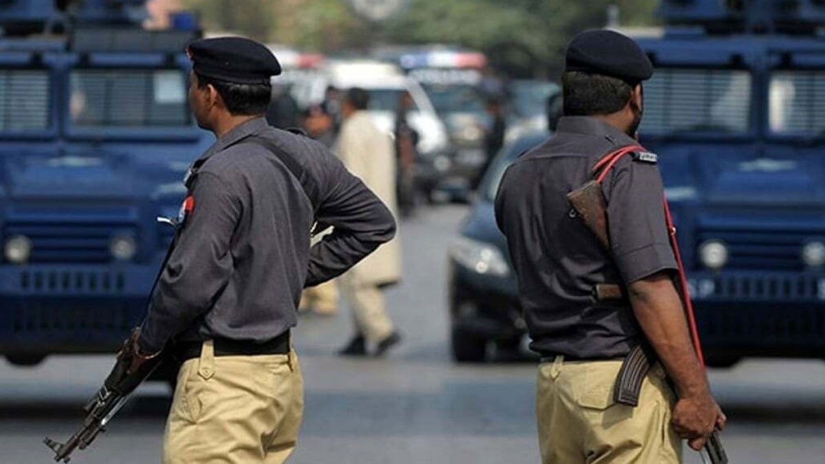 Karachi: Police arrest suspect after exchange of fire