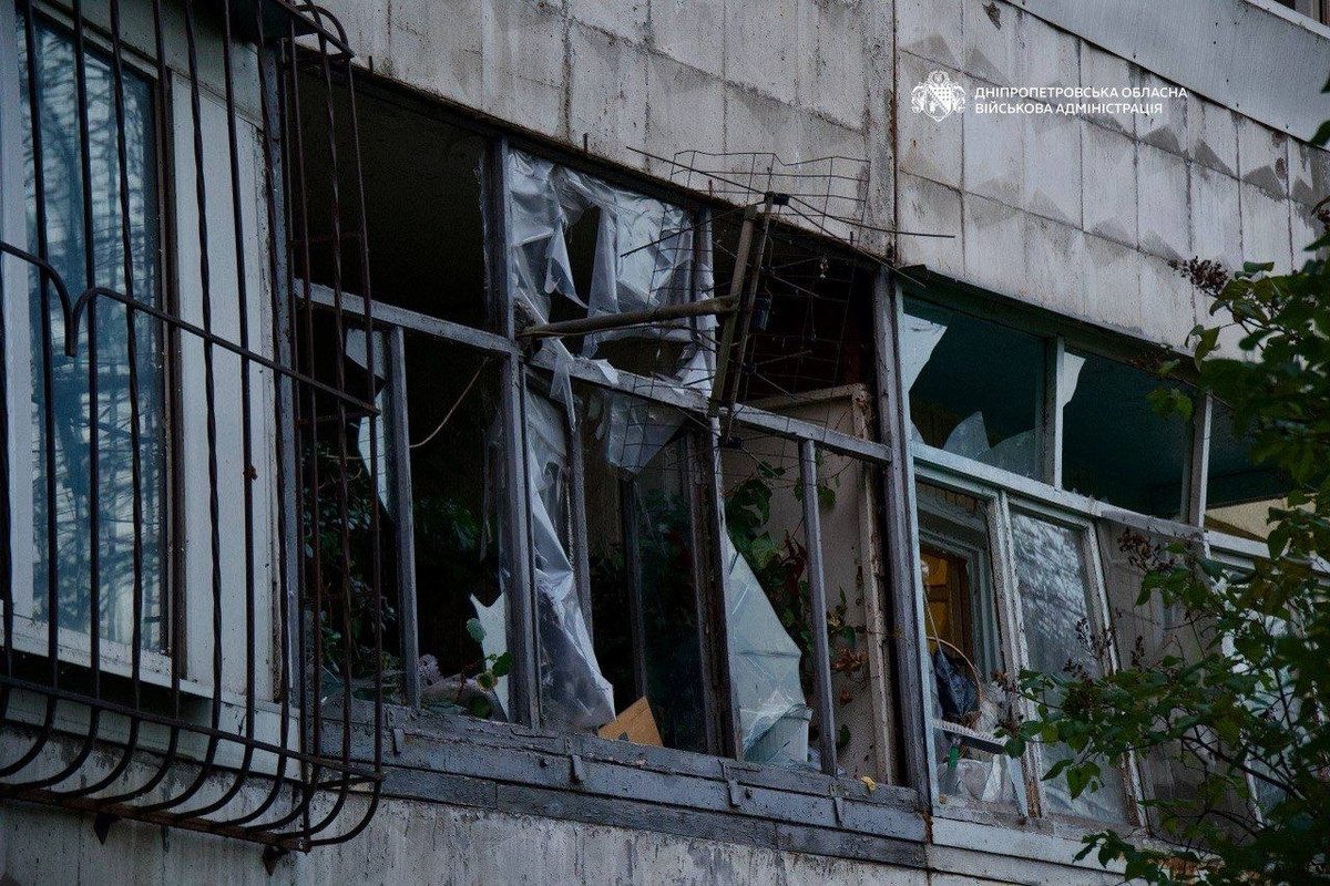 Russia Reportedly Hits Dnipro With Guided Bombs, Wounding 64-Year-Old Man in Possible Escalation