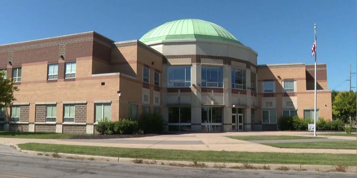 Seven students arrested in Toledo high school brawl