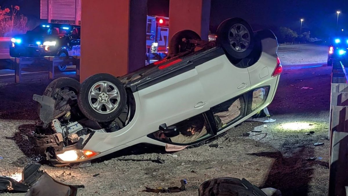 Driver taken to hospital after crash into guardrail in Kentucky